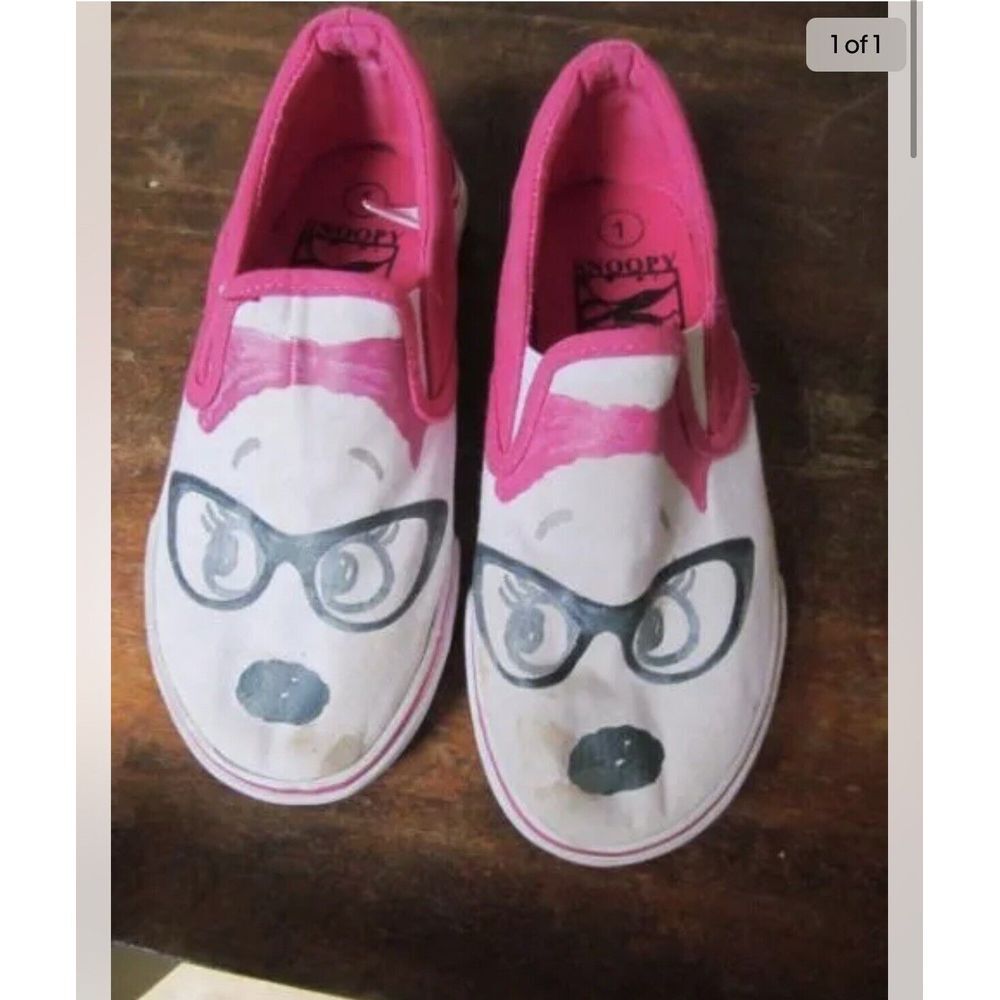 Peanuts Snoopy Sister Belle Puppy Dog GLASSES Canvas Slip On Sneakers Pink Sz‎ 1